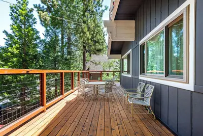 Image de Fawn by AvantStay | Secluded Cabin w/ Large Deck Surrounded by Forest