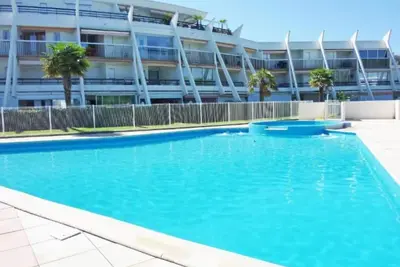 Image de T2+ Cabine 300m De La Plage Residence Avec Piscine
