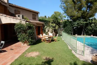 Image de Room in the heart of Toulon - Calm and serenity - Large trees - Bottom of impasse