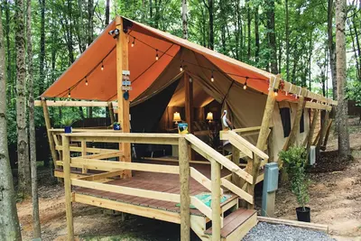 Image de Tropical Sun Glamping Tent