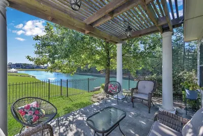 Image de Your kingdom on the lake in Conroe Texas