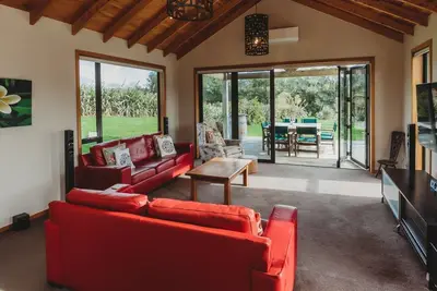 Image de Serenity Lodge Getaway - with river views