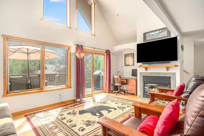 Image de Beautiful Townhome w/amazing views. Mins away from Rmnp&Estes. Relaxing! L#3379