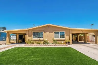 Image de Secure Family Home/ Vacation/ Work Space Ect.