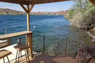 Image de Parker Strip Luxury Casita- Riverfront