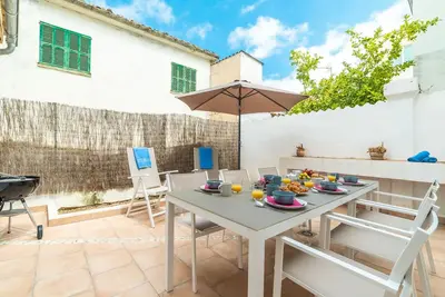 Image de Magnifique maison de vacances privée avec climatisation, Wifi, Tv, patio et parking