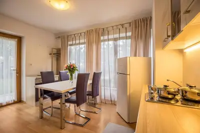 Image de Appartement \"Hofer Maria\" avec vue sur les montagnes, Wi-Fi, terrasse et jardin