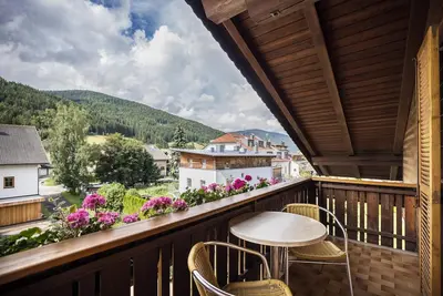 Image de Appartement \"Hofer Marianna\" avec vue sur les montagnes, Wi-Fi, balcon et jardin