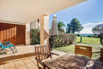Image de Rez de jardin pour 5 Personnes vue mer