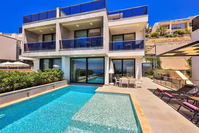 Image de Villa Skylight - 3 Bedroom - 3 Bathroom -1 gameroom - 1 gym room