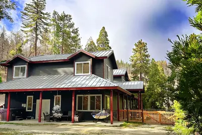 Image de Peaceful Mountain Cabin w/ Hot Tub. Pet Friendly. By Lake Isabella & Kern River.