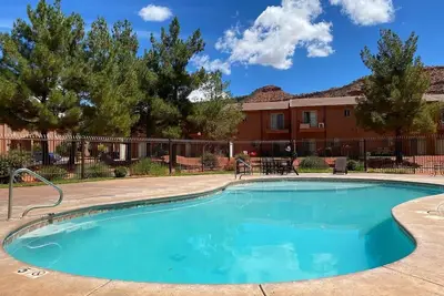 Image de Modern Townhome located in Southern Utah. Close to Bryce and Zion with incredibl