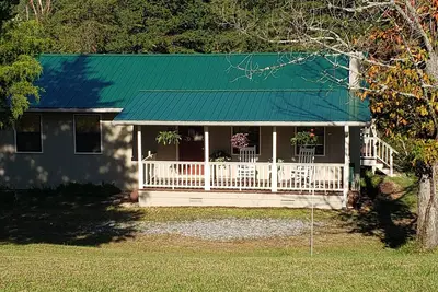 Image de Valley Creek Cottage: lakes, hiking, Casino and John Campbell Folk School
