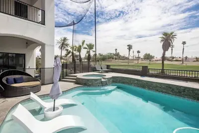 Image de Vanderpump Rules! Lake Havasu luxury villa w\/ pool