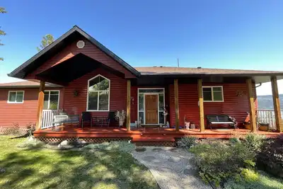 Image de Beautiful lake view home, sleeps 8, pets allowed
