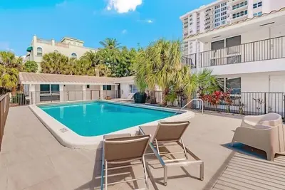 Image de Sunset Shores 3, Walk to the Beach