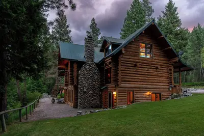 Image de The Blue Damsel - enjoy sleeping to the peaceful sounds of Rock Creek