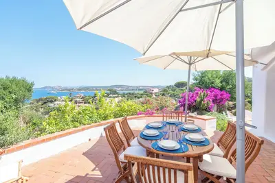 Image de Villa \"Scorpion House\" avec vue sur la mer, Wi-Fi, jardin et terrasse
