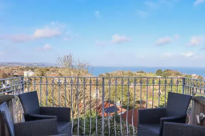 Image de Flat 3 Channel View, country holiday cottage, with hot tub in Torquay