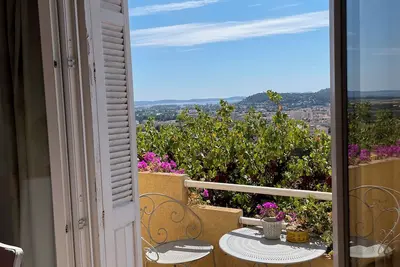 Image de Villa 8 Pers, vue Mer, Centre-ville, Quartier du Paradis, au Calme