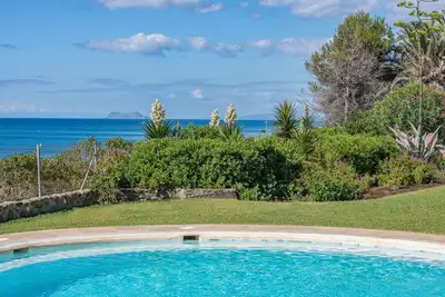 Image de Beautiful Beach Villa on the \"New Golden Mile\" in Estepona - 8 bedrooms