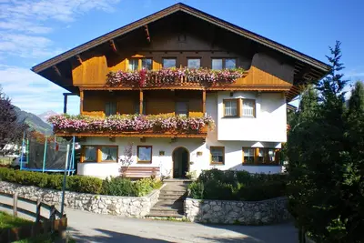 Image de Apartments Luxner - FĂĽgen/Zillertal Apartment with balcony - up to 4 persons