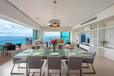 Image de Luxe 4000 sqft|On The Beach|Wraparound Deck|Views
