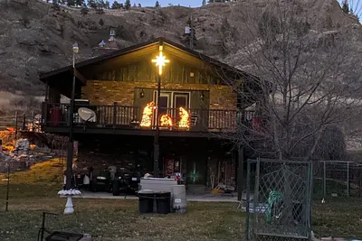 Image de Fly Fishing & Relaxing along the Missouri River\/Big Belt Mountains of Montana.