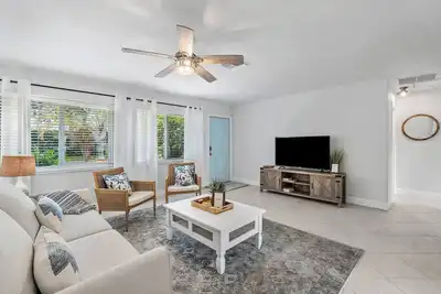 Image de Peaceful & Roomy Waterfront Delray Beach House