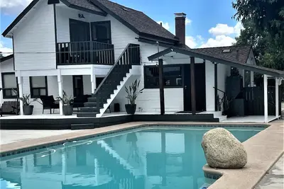 Image de House with pool. Not a Party House.