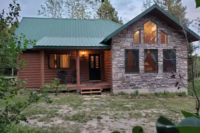 Image de Caribou Crossing Cabin Yellowstone