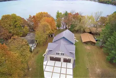 Image de Spacious, Newly Constructed, Lake House