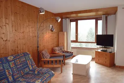 Image de Studio central avec piscine et parking à Saint-Jean-d'Aulps