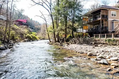 Image de Rivercation, Sleep With the Sound of the River, Walk Downtown! ! !