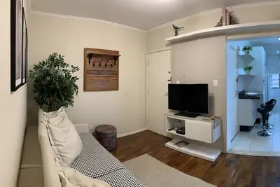 Image de Modernized, quiet area 100 meters from the metro!