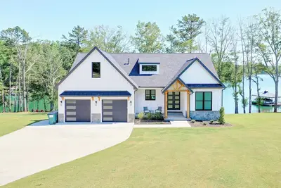 Image de Brand New 6br/6ba Luxury Home, 20 min to Clemson. Flat lot/firepit/pool table!