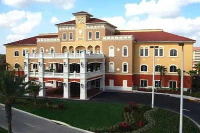 Image de 5 Star Resort Property 1 mile from Disney