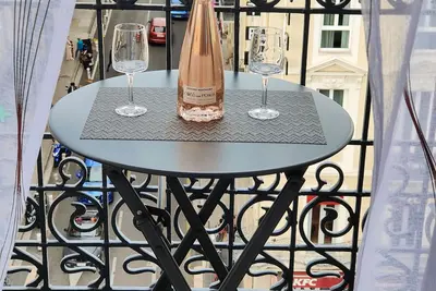 Image de Studio \"Elegance\"/Avenue Jean Medecin/2 balcons