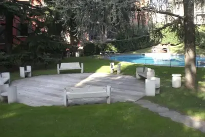 Image de Milan, Minutes from Rho Fair S. Siro Stadium Hyppodrome, 1 bedroom garden pool