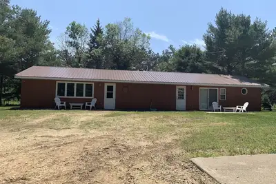 Image de Cabin located on Atv trail & walking distance to boat launch on Lake Arbutus