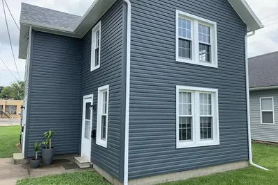Image de Newly renovated 5 min walk to Jet and downtown Port Clinton