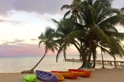 Image de Best beach on the island! Sleeps 5\/2 full baths. Amazing views from every room.