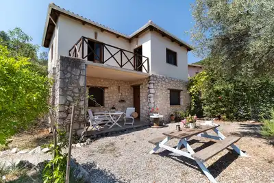 Image de Jasmine Cottage Lefkada | Friendly stone house with garden & calming views