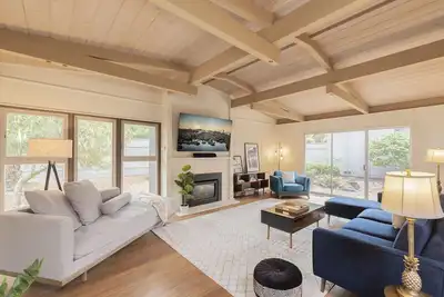 Image de 3830 The Caddy Shack - Separate Guest Suite, Available for Extended Stays!