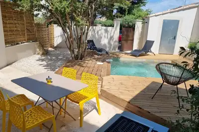 Image de Maisonnette Independante Avec Piscine Privée