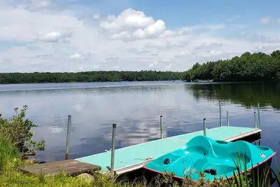 Image de Lakefront Retreat, Renovated, Pet Friendly, Close to All Area Attractions