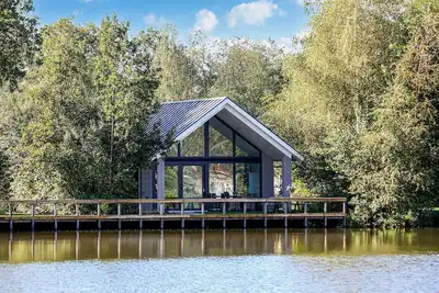 Image de Maison confortable Ă Oosterwolde avec.