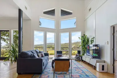 Image de Sunset Waterfront Escape w/ Pool & River Views, Minutes to Lake Travis!