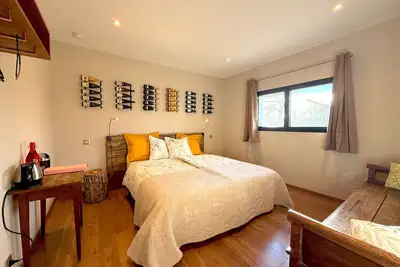 Image de La Chambre au Bouteilles au Domaine Gueth - Vins d'Alsace bio