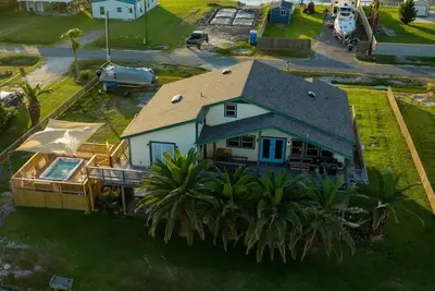 Image de Quail drive Canal house pet friendly & water front